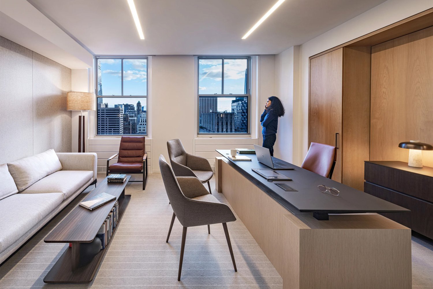 Confidential financial firm executive office furnished by benhar office interiors