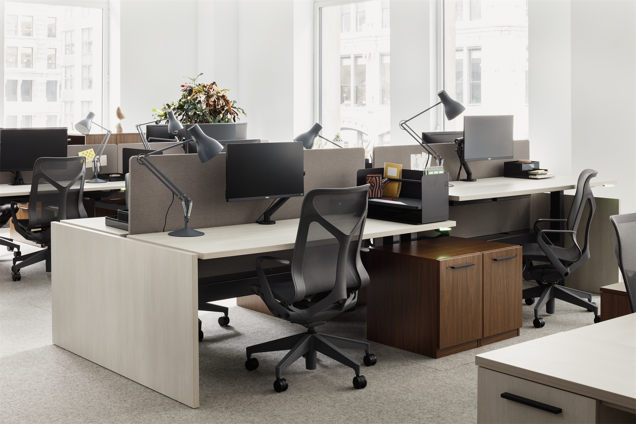 Nevi Link_ Herman Miller