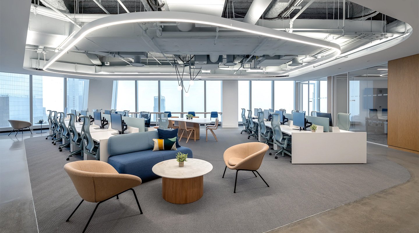 Open-office-of-workstations-at-CLOs-New-York-City-office